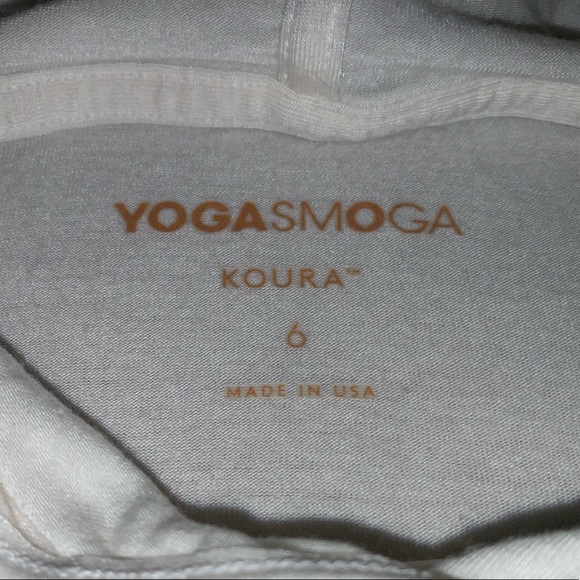 Yogasmoga tee sleeveless with hoodie - Picture 3 of 4